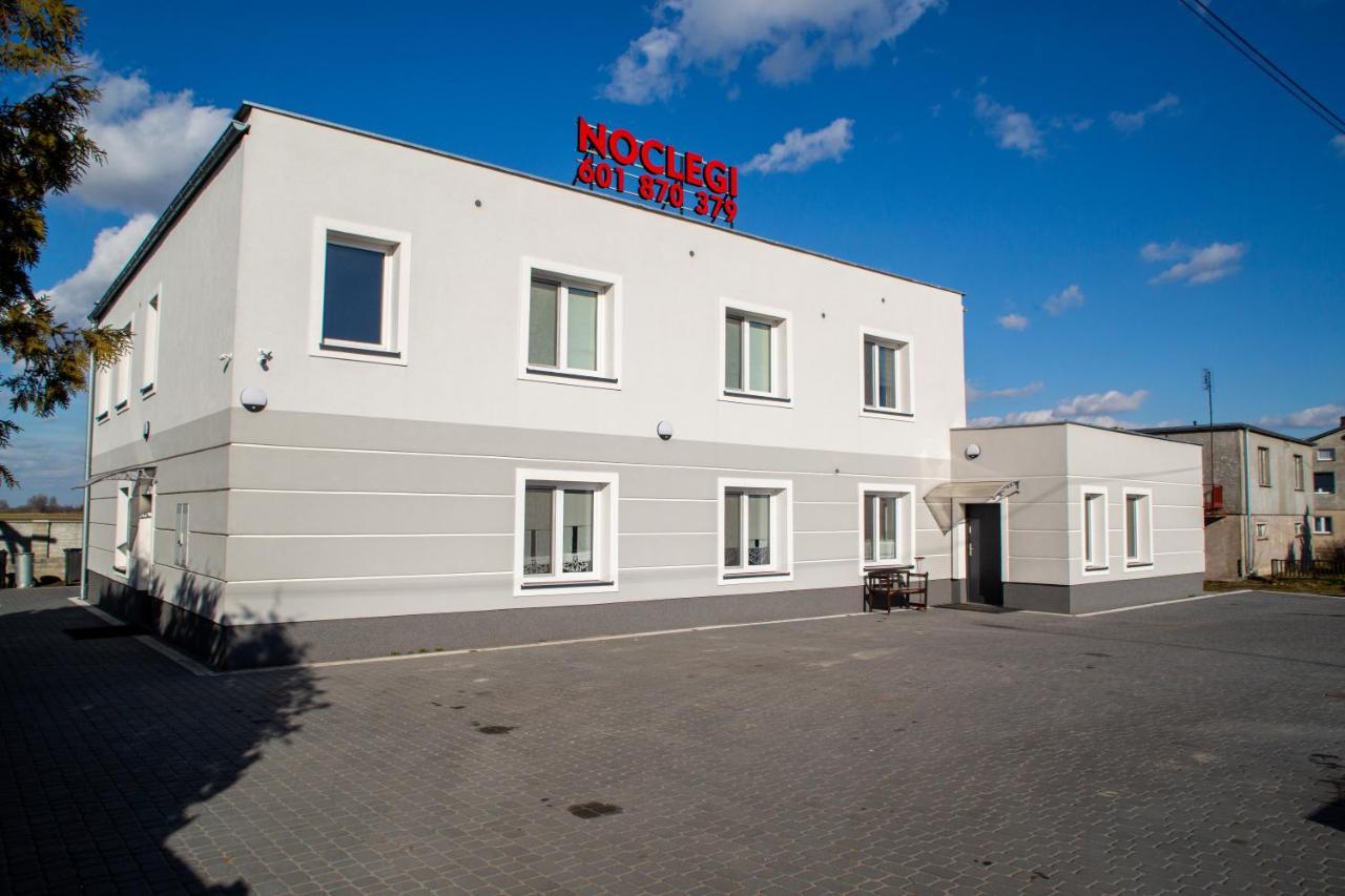 Noclegi U Moniki Janowiec Wielkopolski Ngoại thất bức ảnh